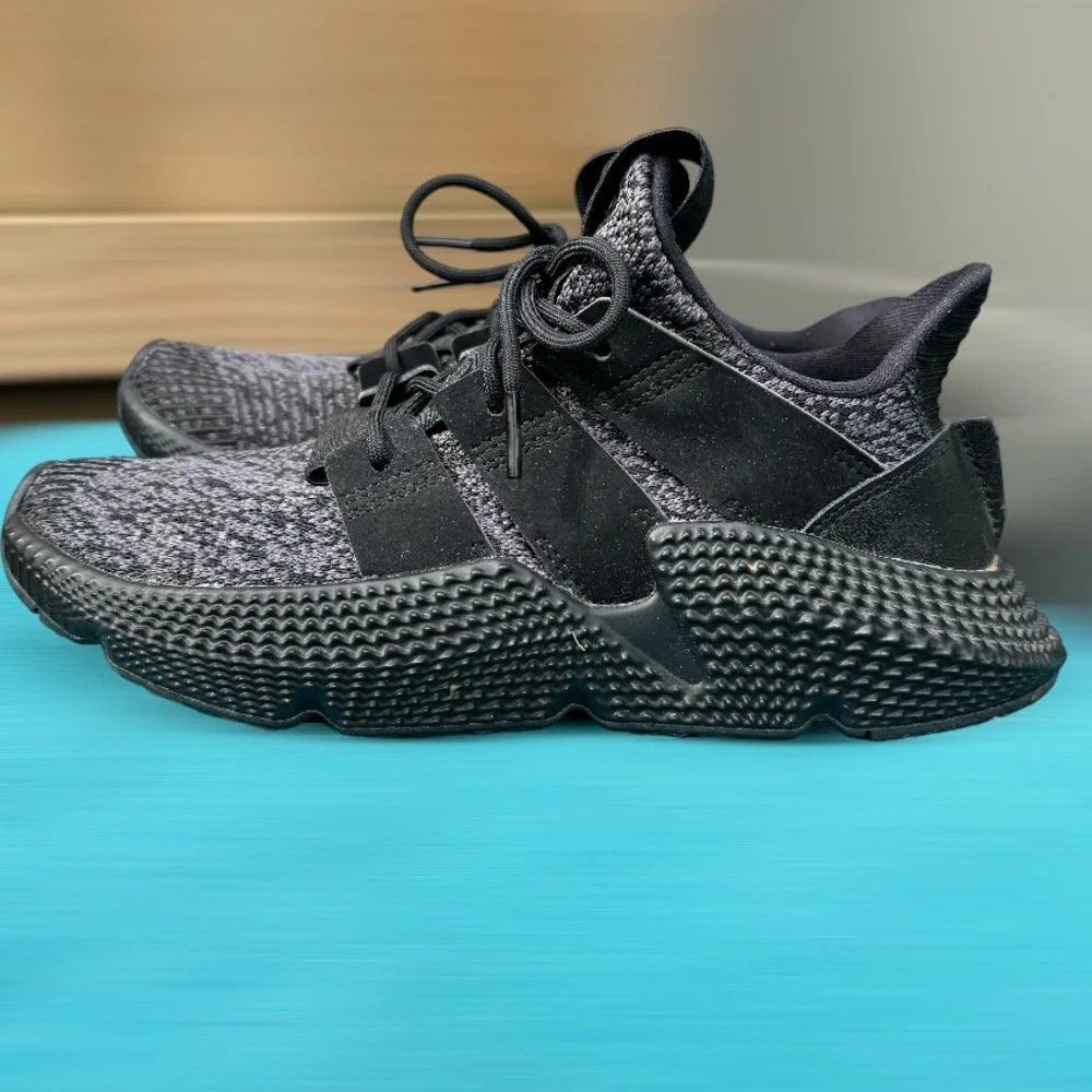 adidas - Picture 3 of 8